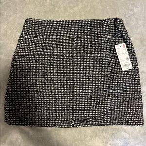 COPY - Uniqlo
TWEED MINI SKIRT